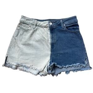 Vintage Guess Denim Cut Off Shorts Women’s Size 28